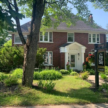 The Inn On Bay Gravenhurst Exterior foto